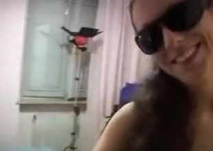 Italian slut bonks while crippling sun glasses.